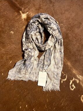 NWT Kinross Silk Cashmere Scarf Lightweight
